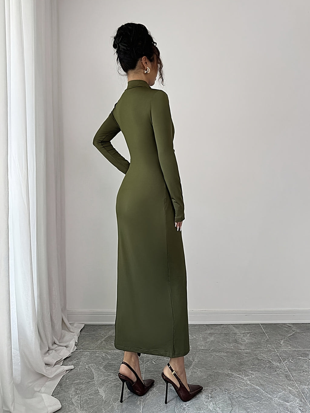 WL Atelier | Elegant Olive Green Winter Mermaid Dress