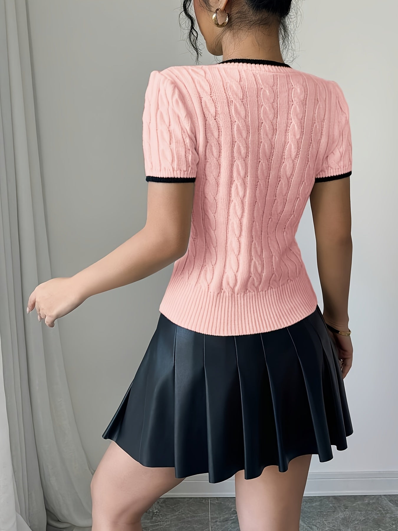 WL Atelier | Elegant Cat-Ear Detail Top with Two-Tone Edges