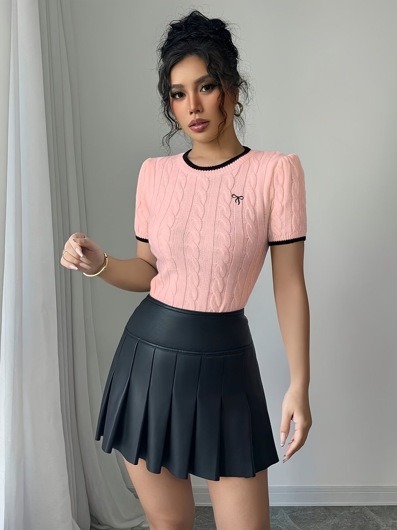 WL Atelier | Elegant Cat-Ear Detail Top with Two-Tone Edges