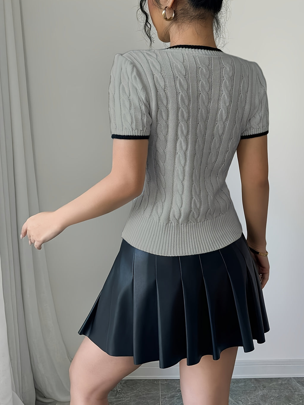 WL Atelier | Elegant Cat-Ear Detail Top with Two-Tone Edges