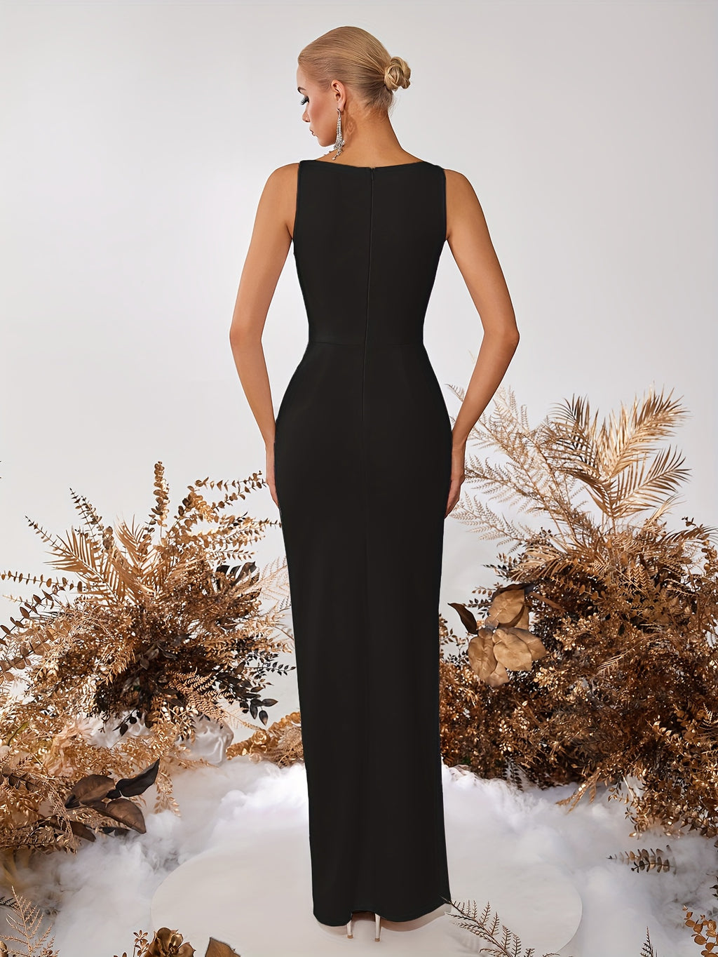 WL Atelier | Elegant One-Shoulder Slit Evening Dress