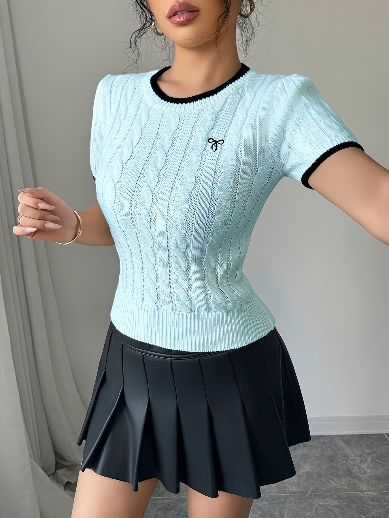 WL Atelier | Elegant Cat-Ear Detail Top with Two-Tone Edges