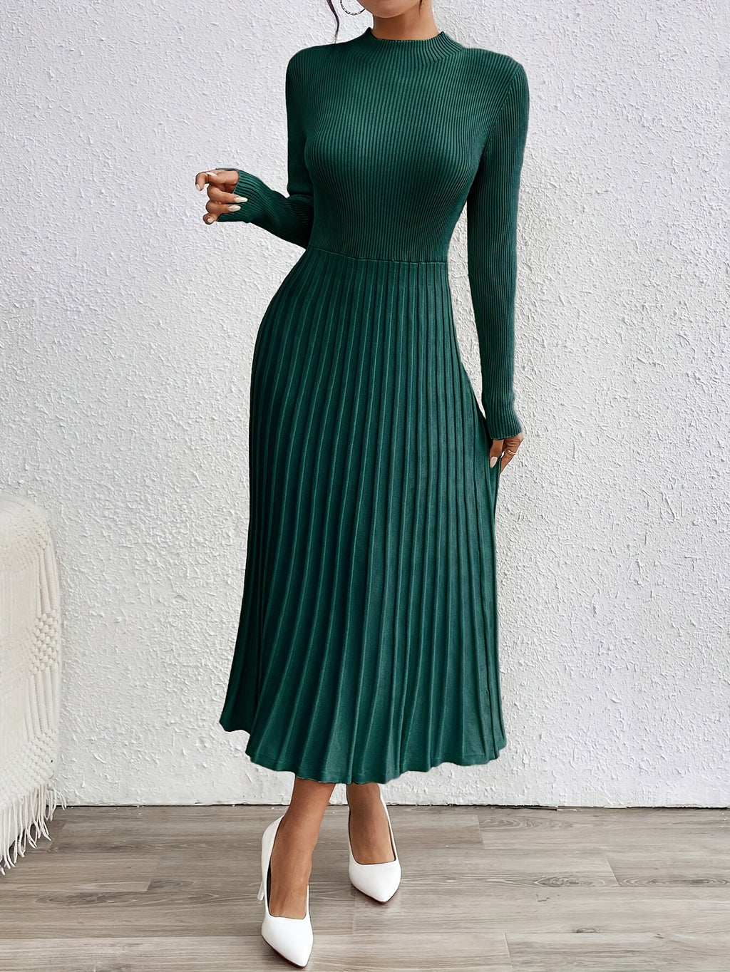 WL Atelier | Elegant High-Neck Long-Sleeve Dress