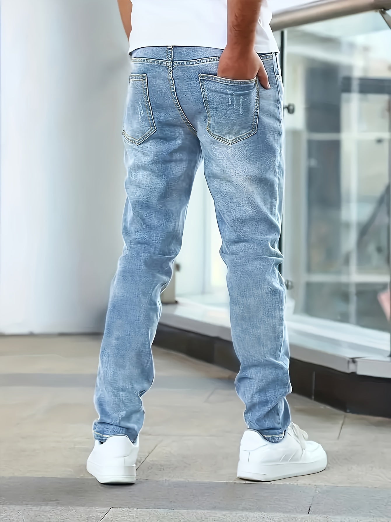 WL Atelier Men | Slim-Fit Stretch Denim Jeans
