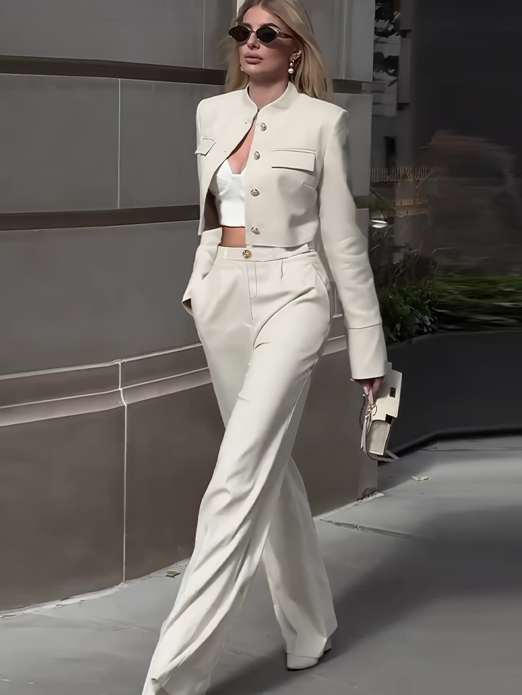 WL Atelier | Elegant Two-Piece Suit with Tailored Shorts &amp; Blazer