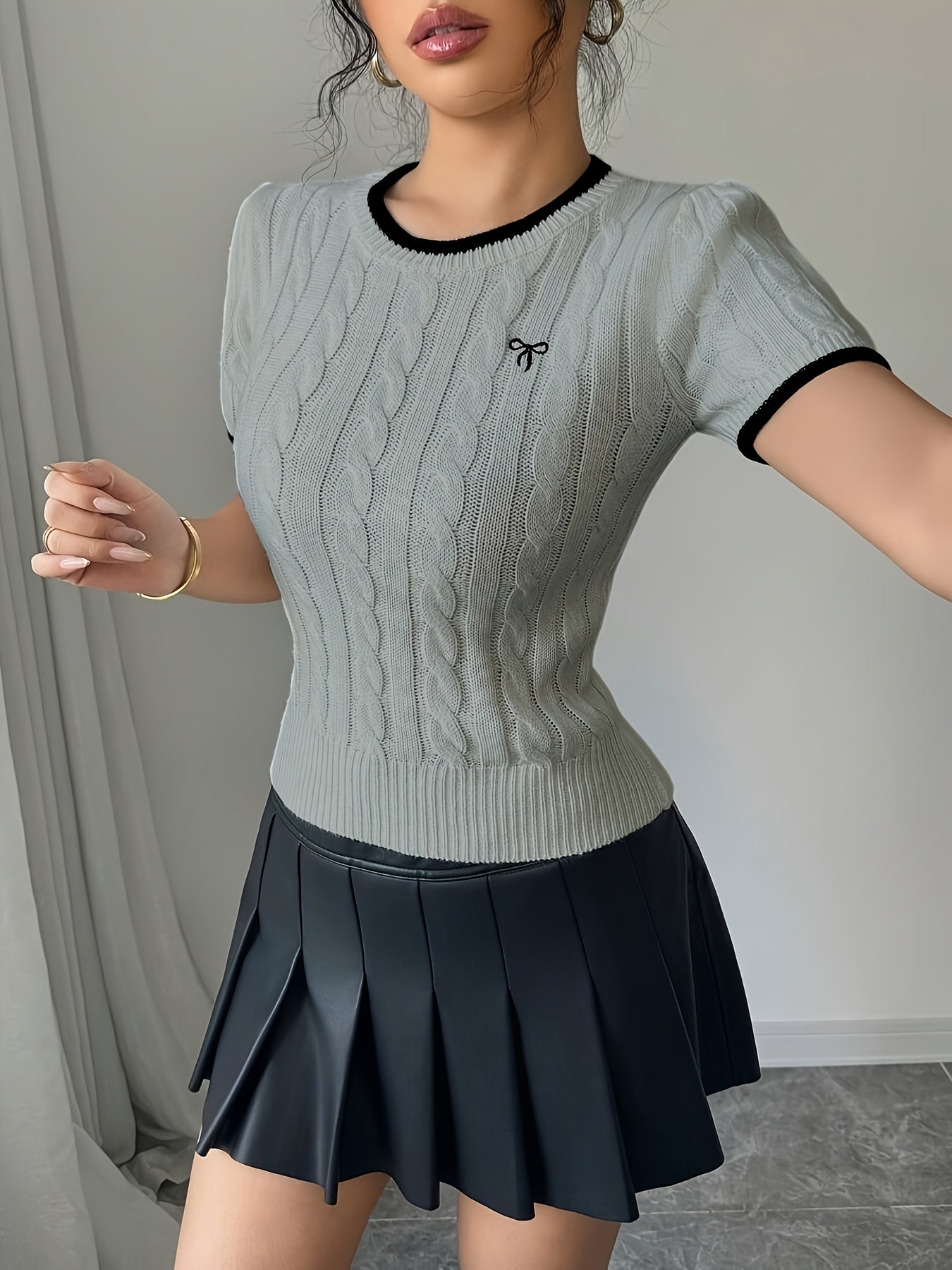 WL Atelier | Elegant Cat-Ear Detail Top with Two-Tone Edges