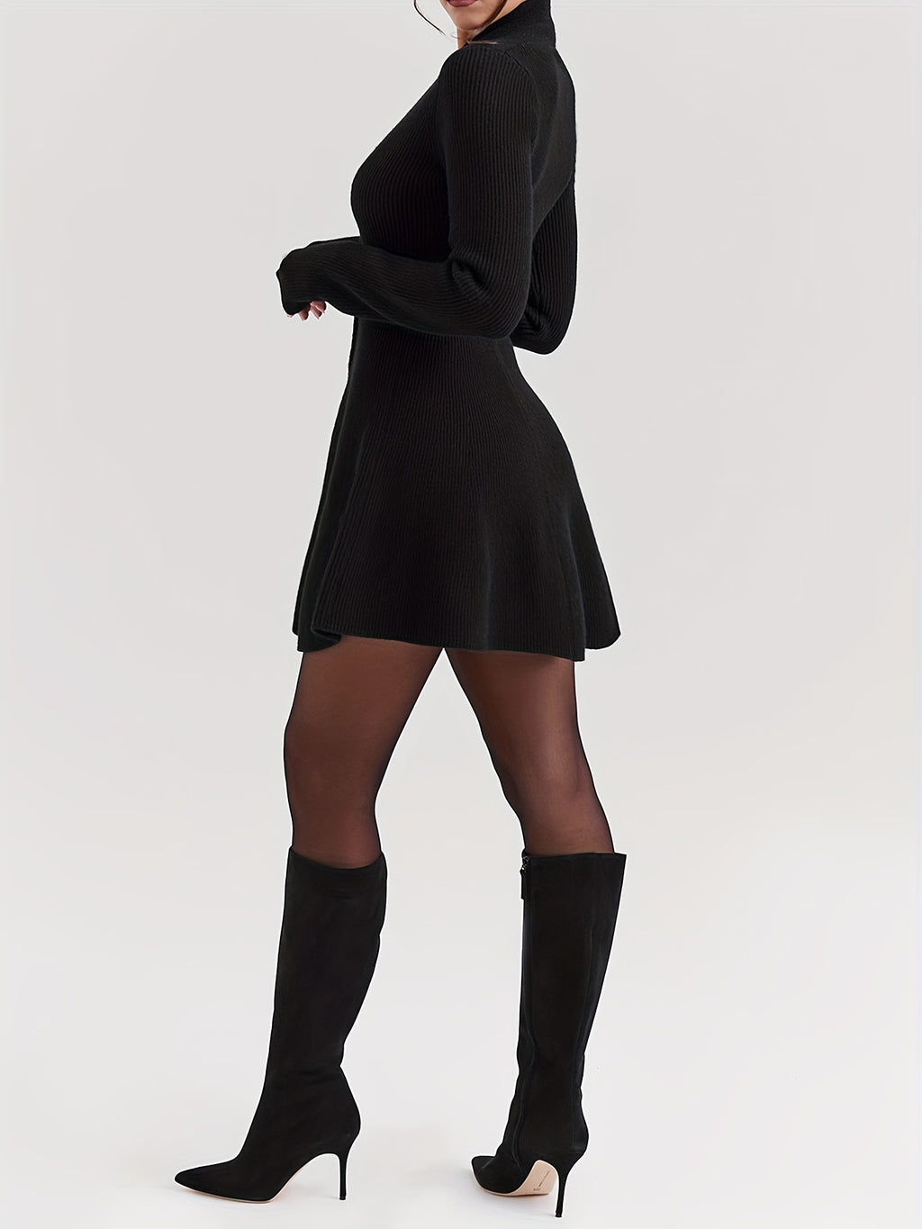 WL Atelier | Elegant Black V-Neck Long-Sleeve A-Line Dress Coat